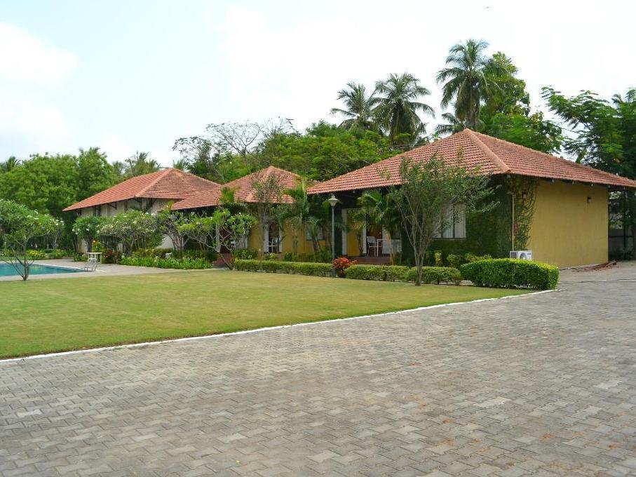 Hotel Riverside Resort And Spa Kumbakonam Ngoại thất bức ảnh