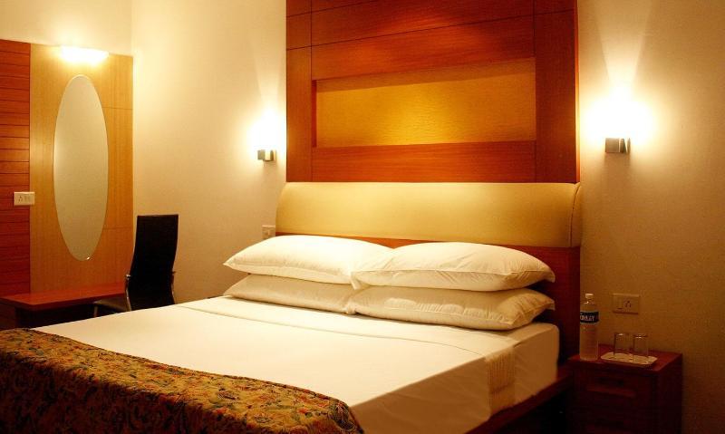 Hotel Riverside Resort And Spa Kumbakonam Ngoại thất bức ảnh